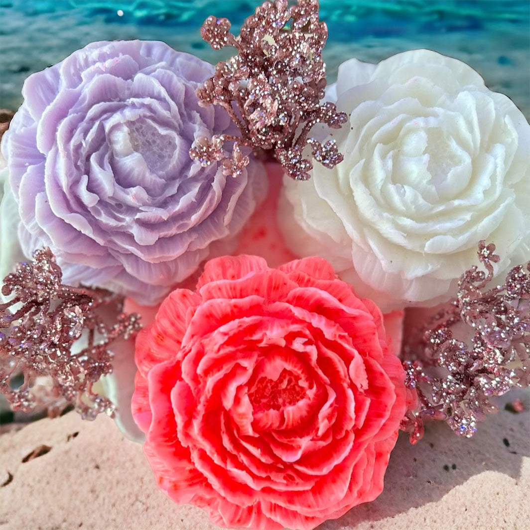 "Clam Shell Gift Set: 3x Peony Soap Flowers & 1x Bar Soap!"