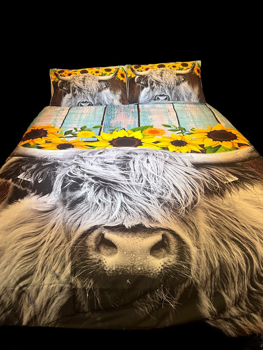 Stunning Highlander Cow Doona Cover: A Rustic Floral Dream!