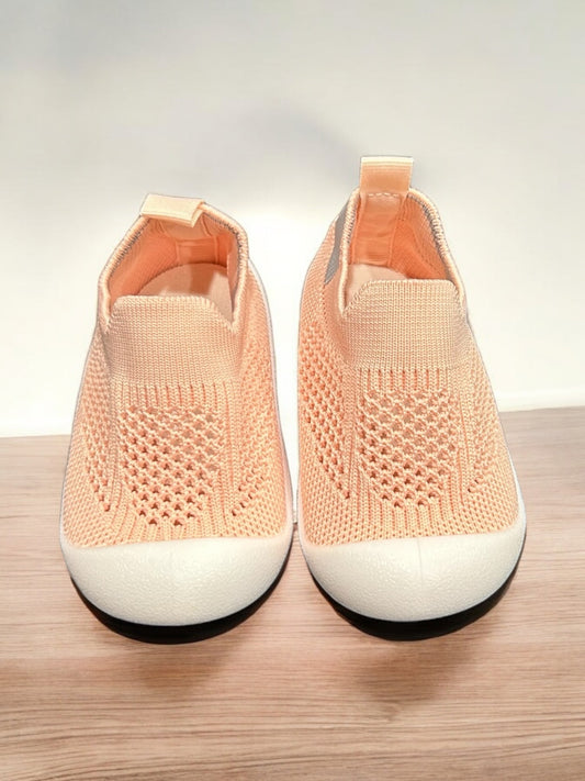 "Adorable Woven Slip-On Shoes for Baby Girls!"