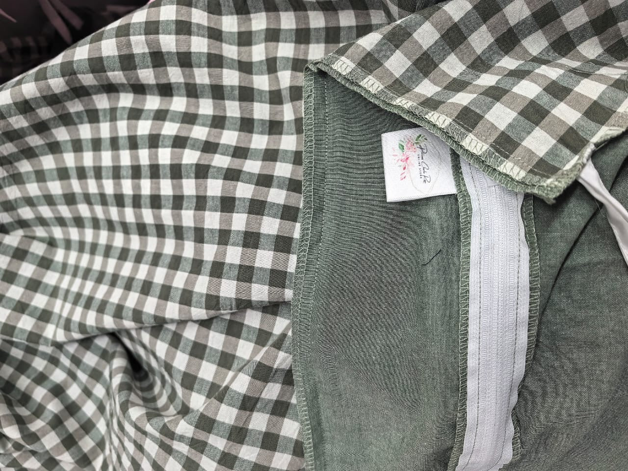 Bushland Retreat 300TC green gingham all-in-one zip caravan bunk bedding 